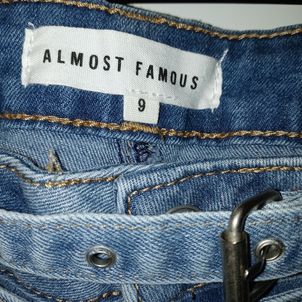 🆕 Almost Famous High Rise Skinny Jeans - Picture 6 of 6